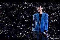 林俊杰JJ20巡演第60场唱响哈尔滨 8万入场歌迷热情“冻结”时间